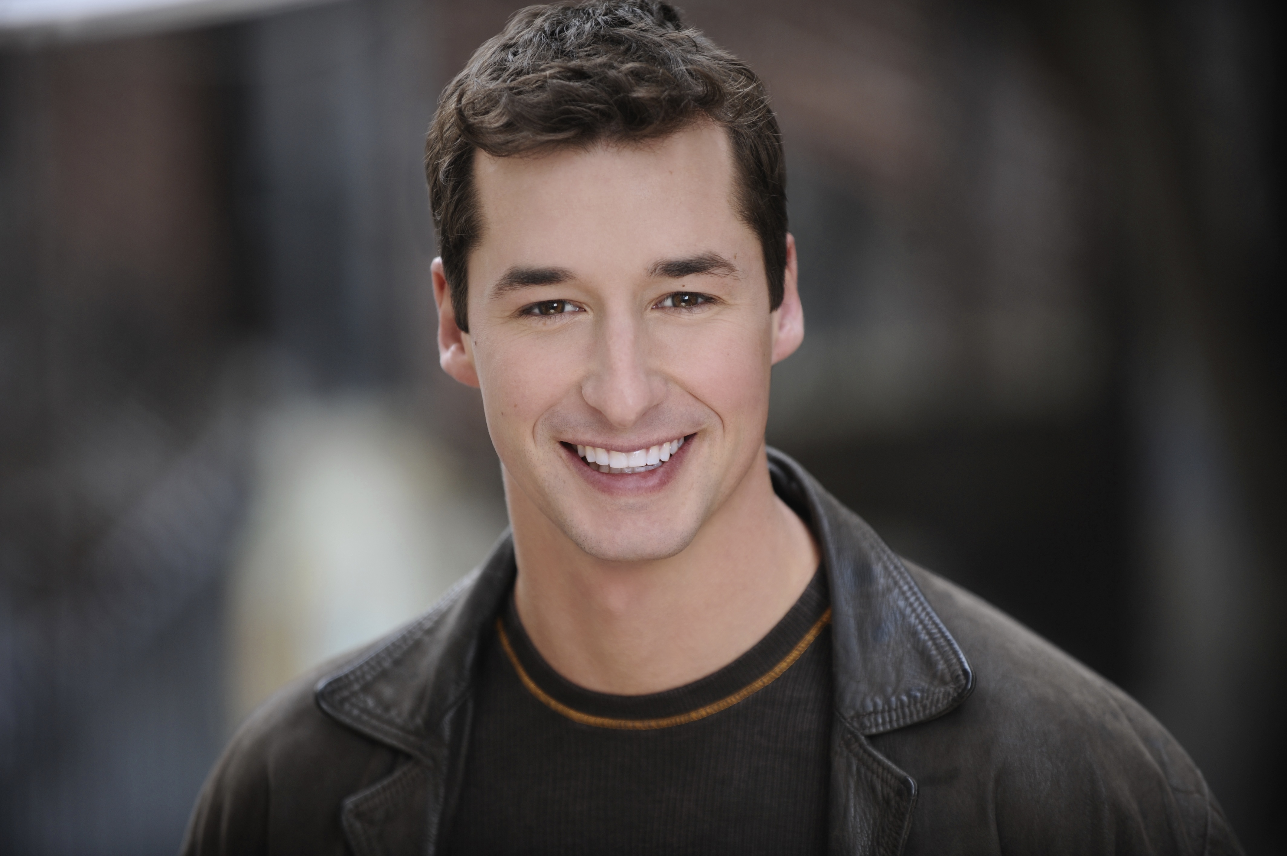 headshot3.jpg